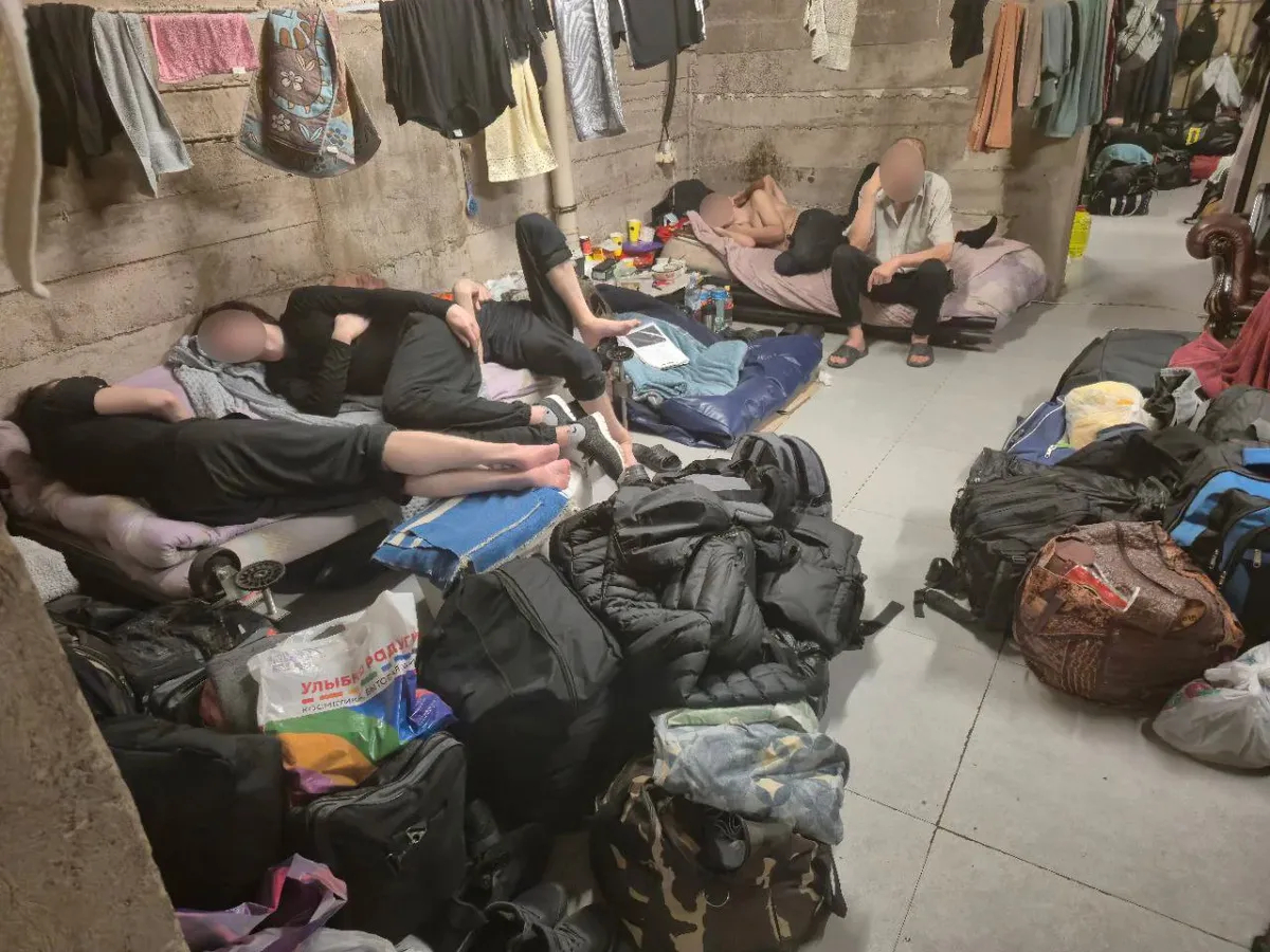 Фото, переданные «Новой-Европа» украинцами, застрявшими на КПП Верхний Ларс