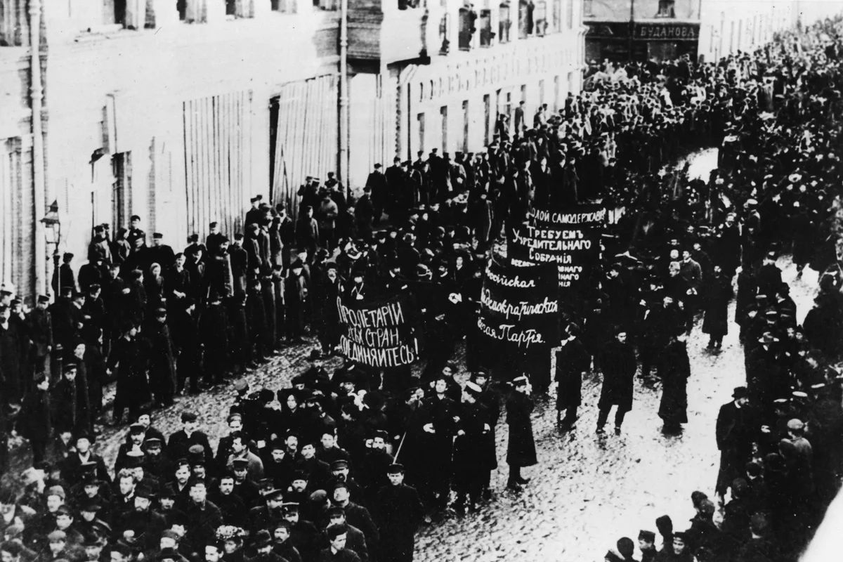 Демонстрация в октябре 1905 года. Фото: akg-images / Scanpix / LETA