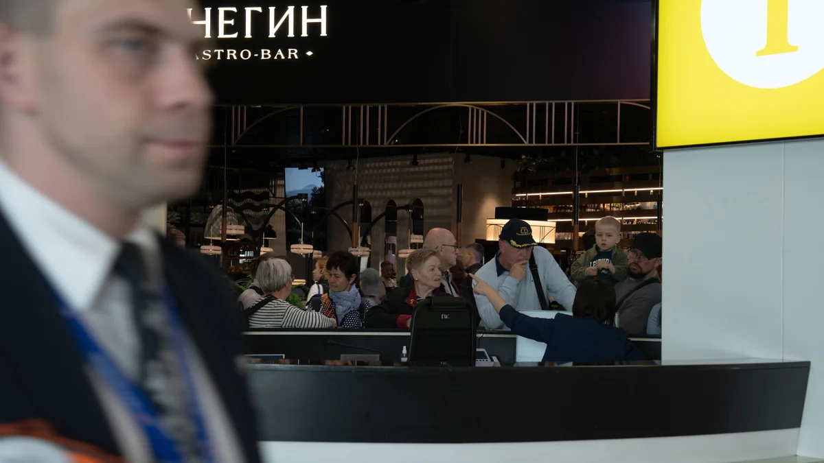 Аэропорт Шереметьево, 7 мая 2025 года. Фото от читателей.