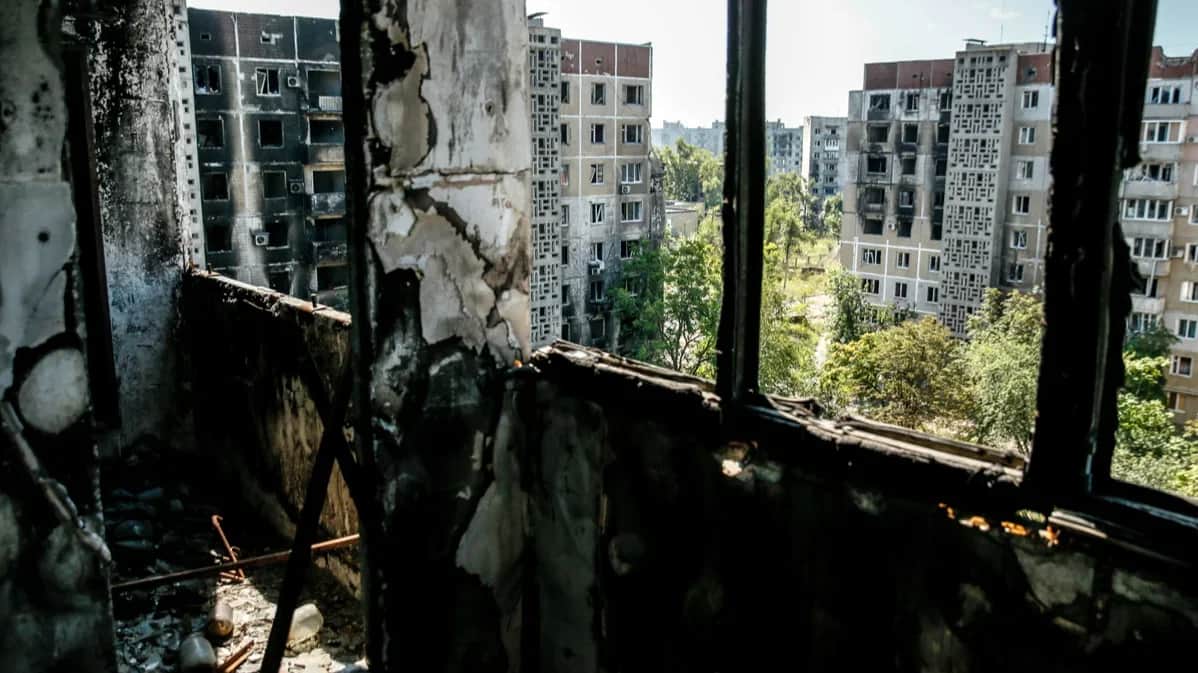 The view from the ruins of an apartment building, Vuhledar, July 2023. Photo: Oleg Petrasiuk / EPA-EFE