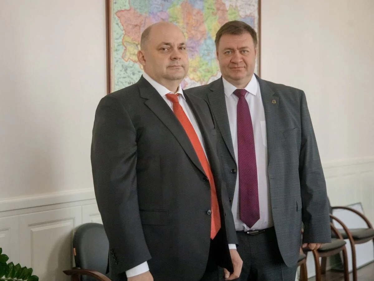 Экс-глава Курской области Алексей Смирнов и его бывший первый заместитель Алексей Дедов, фото: соцсети