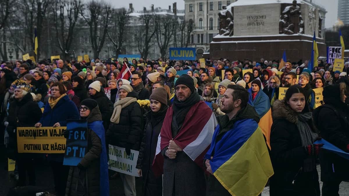 Акции в поддержку Украины прошли по всему миру