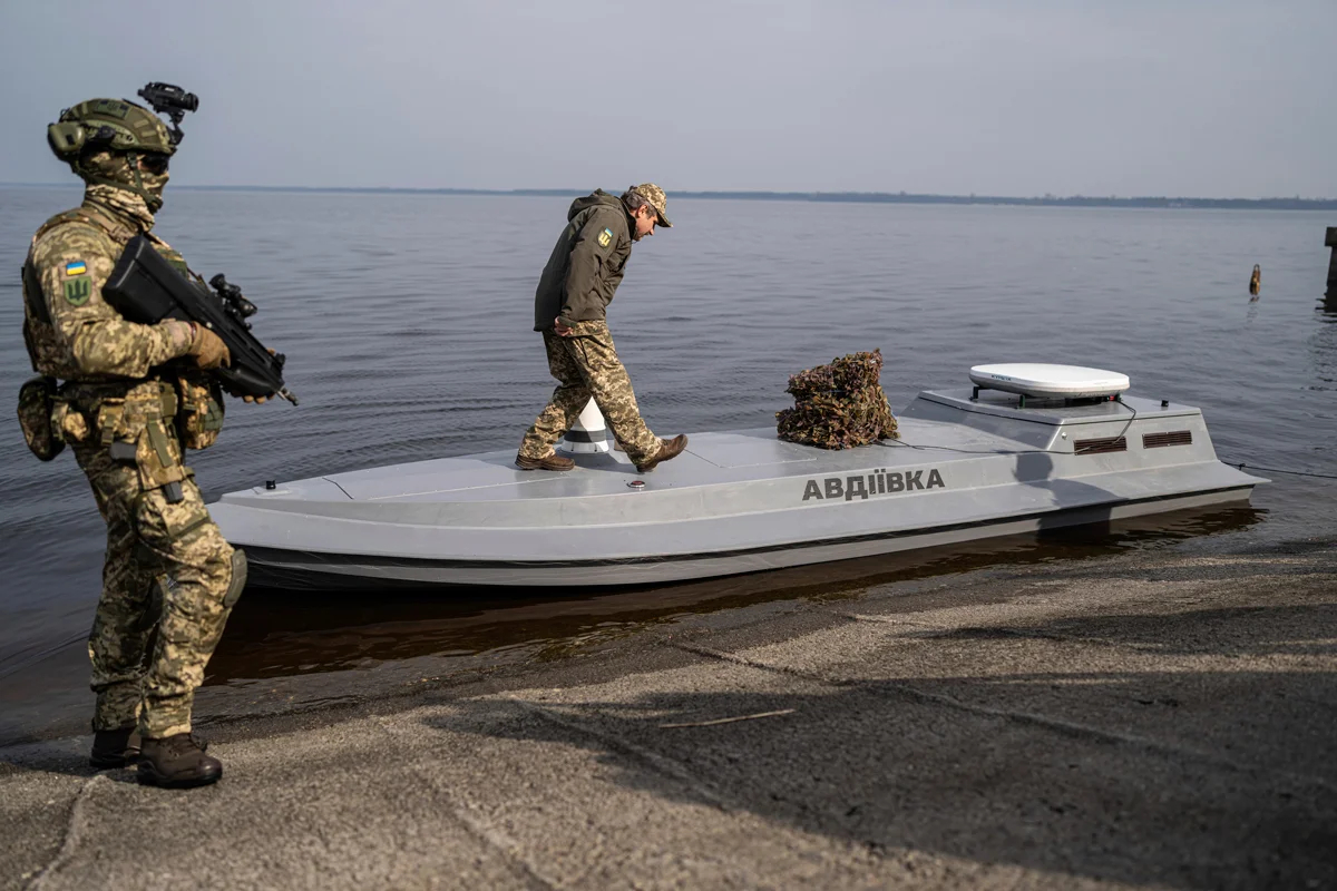 Презентация морского дрона «Авдеевка» в Киевской области, Украина, 5 марта 2024 года. Фото: Evgeniy Maloletka / AP Photo / Scanpix / LETA