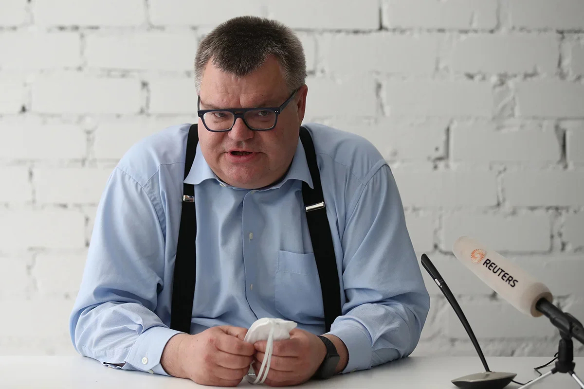 Viktar Babaryka at a press conference in Minsk, 11 June 2020. Photo: Tatyana Zenkovich / EPA-EFE