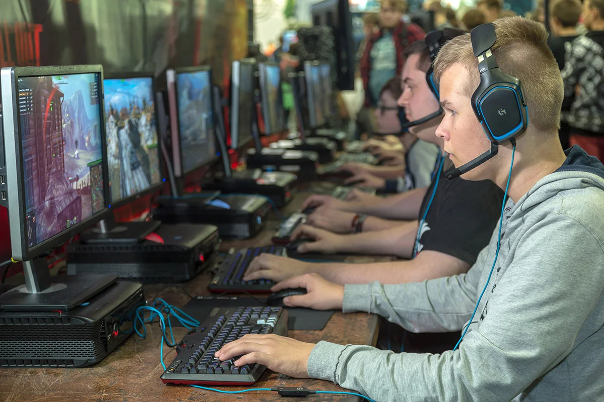 Игроки на ежегодной выставке компьютерных игр в Познани, 17 октября 2015 года. Фото: Caro / Bastian / Scanpix / LETA