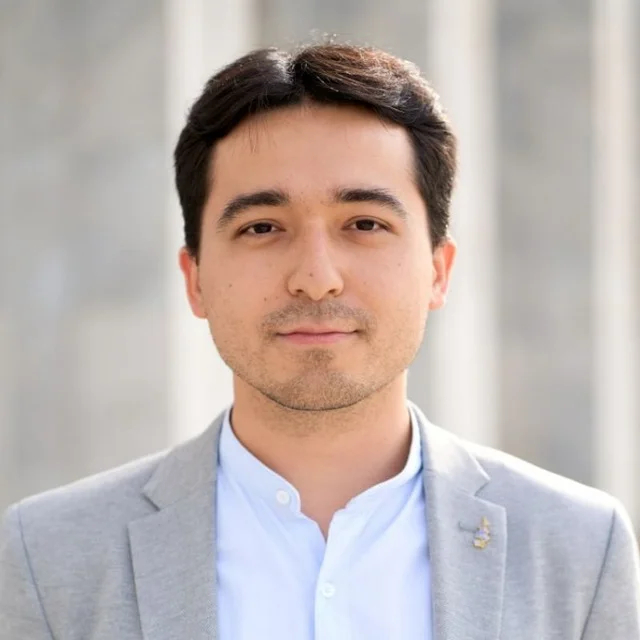 Темур Умаров