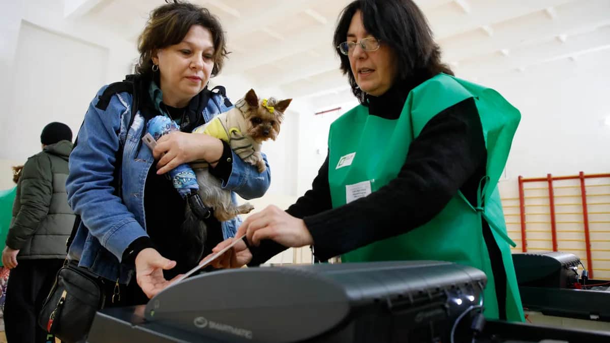 Election day in Georgia marred by reports of street violence and vote rigging