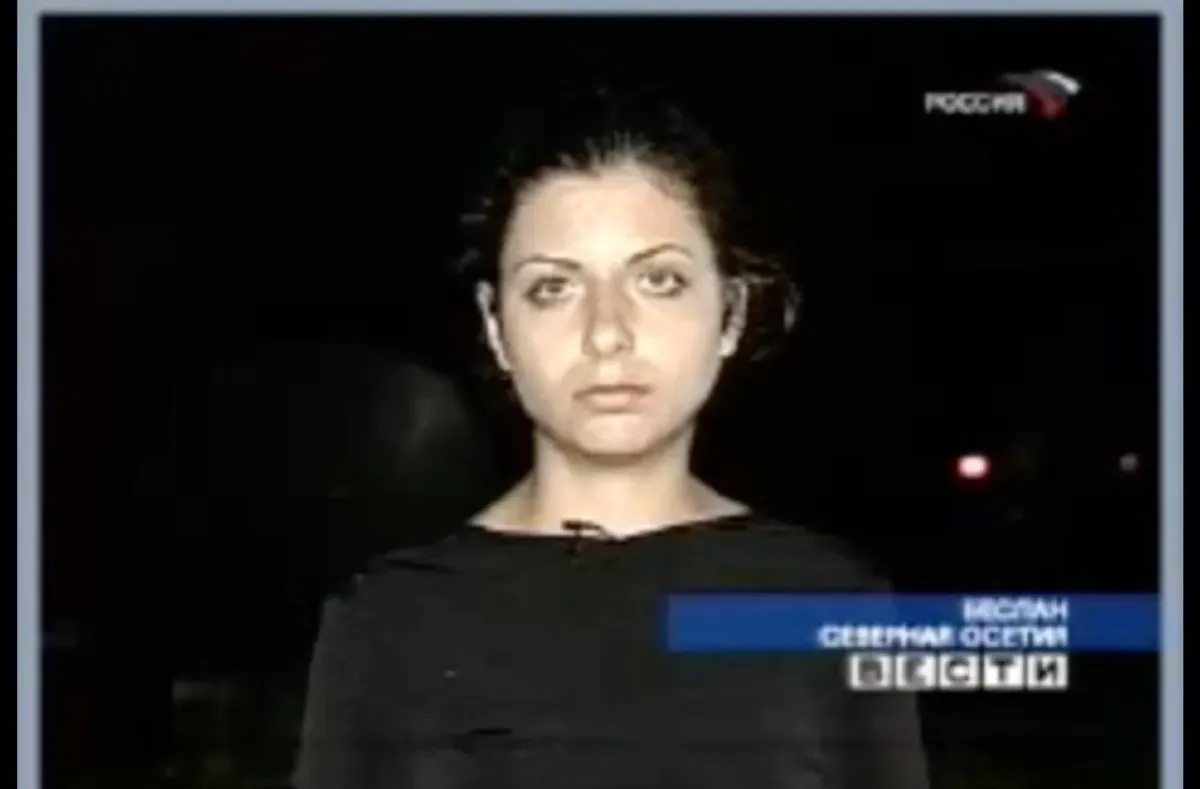 Маргарита Симоньян в Беслане, 2004 г. Фото: скрин видео